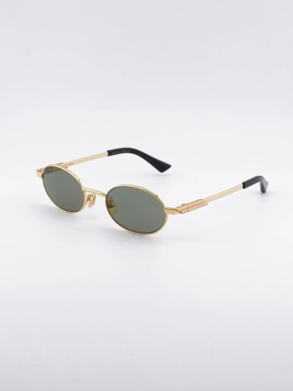 Bottega Veneta BV1470S 004 Sunglasses Gold Oval Frame, Green Lenses